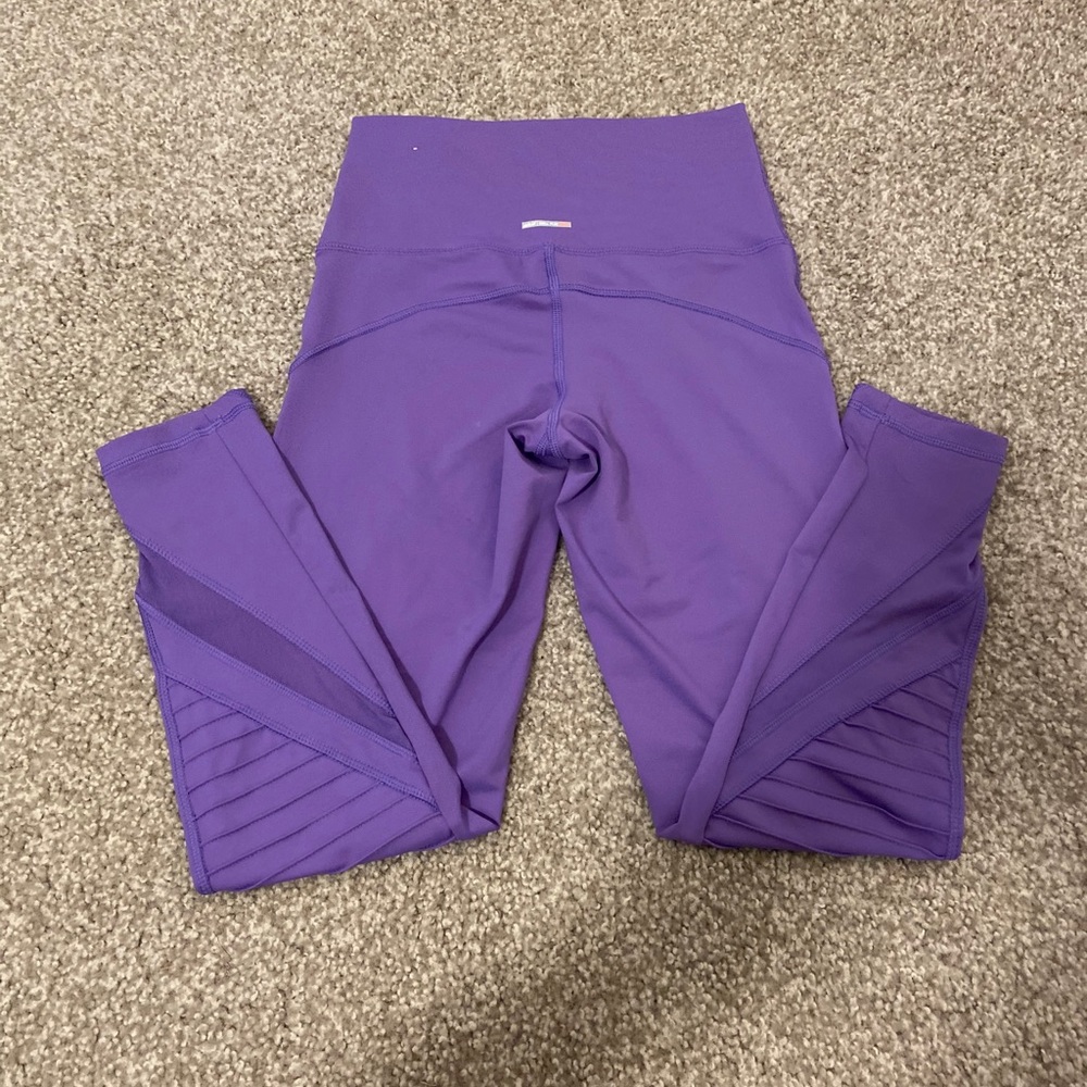 Aerie High Rise Chill.Play.Move. Lavender Leggings - Picture 4 of 6